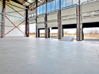 Użytkowanie betonowych podłóg przemysłowych utwardzanych powierzchniowo